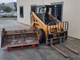 Mustang 2044 Skid Steer Loader - picture0' - Click to enlarge