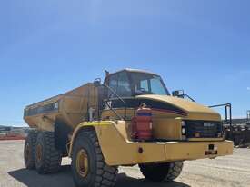 2006 CATERPILLAR 740 DUMP TRUCK - picture1' - Click to enlarge