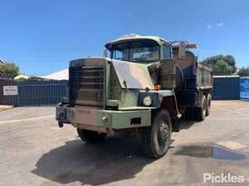 1983 Mack R Series - picture0' - Click to enlarge