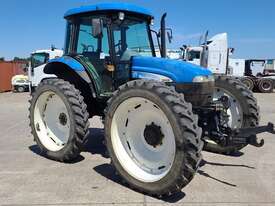 New Holland TD95D - picture0' - Click to enlarge