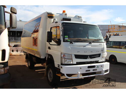 2015 MITSUBISHI CANTER WARRIOR FG84 BUS