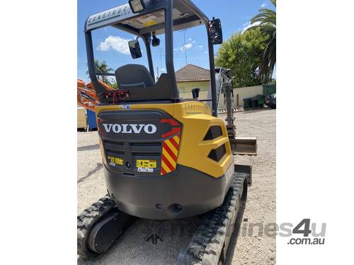 Excavator / Mini site Dumper-Cormidi  / Trailer