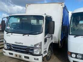 Isuzu NPR - picture2' - Click to enlarge