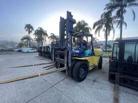 8 Tonne Komatsu Forklift - picture0' - Click to enlarge