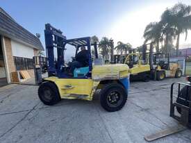 8 Tonne Komatsu Forklift - picture1' - Click to enlarge