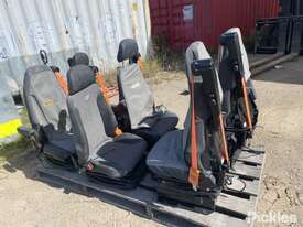 11x Caterpillar 789D Deluxe Truck Seats. with seat belts and Base,Serial No: 00000000 - picture0' - Click to enlarge