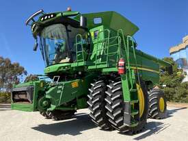 John Deere S780 - picture1' - Click to enlarge