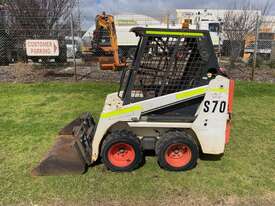 Skid Steer Bobcat S70 2014 3125 hours Quick release bucket - picture0' - Click to enlarge