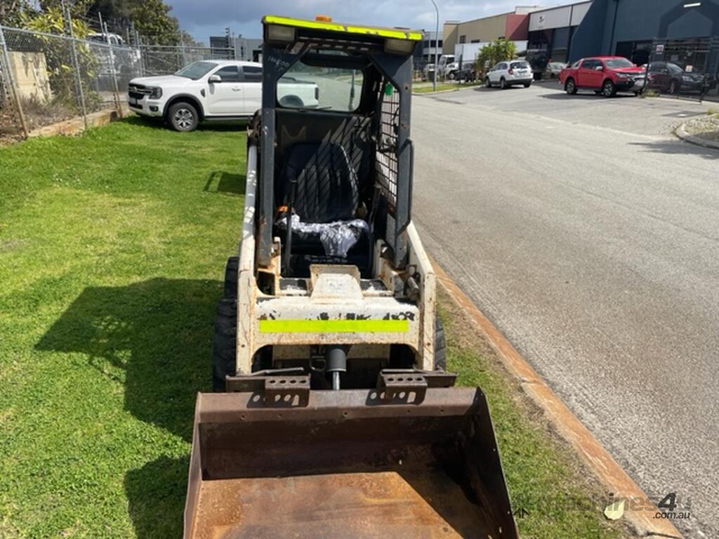 Used 2014 Bobcat Skid Steer Bobcat S70 2014 3125 hours Quick release