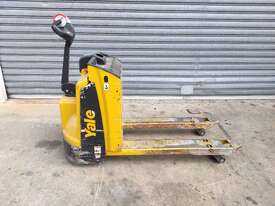 Battery Electric Pallet Truck - picture0' - Click to enlarge