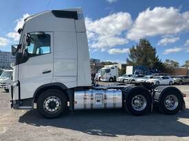 2019 Volvo FH Globetrotter Prime Mover Sleeper Cab - picture2' - Click to enlarge