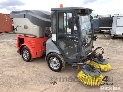 2013 Hako Citymaster 1250 Articulated Sweeper