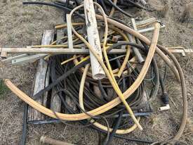 Pallet of Hoses and Small Boom Spray - picture0' - Click to enlarge