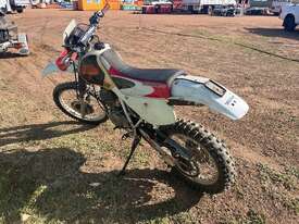 1996 HONDA XR600 MOTORBIKE  - picture2' - Click to enlarge