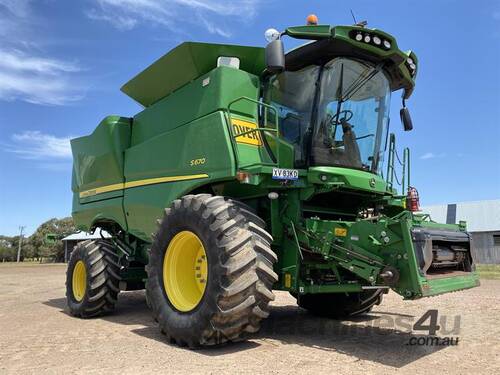 John Deere S670