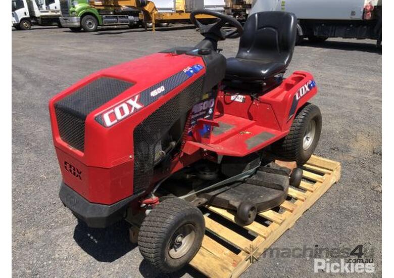 Used 2018 cox 2018 Cox 4500 Hydro Drive Ride On Mower Underbelly Ride On Mowers in Listed on Machines4u