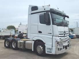 Mercedes-Benz Actros - picture0' - Click to enlarge