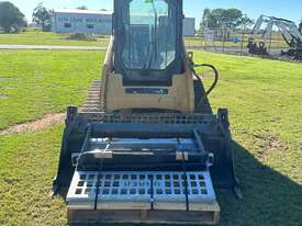 Cat 247B2 Track Loader  - picture2' - Click to enlarge