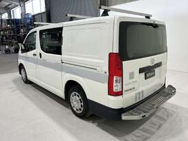 2020 Toyota Hiace LWB Van Diesel - picture1' - Click to enlarge