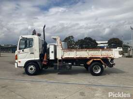 2007 Hino FC4J Tipper - picture2' - Click to enlarge