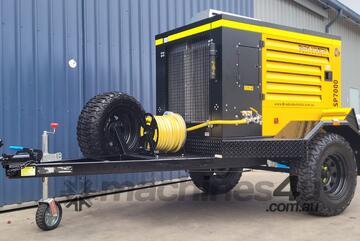 250cfm Rotary Screw Compressor: Diesel Driven, Mounted on a Heavy Duty Trailer