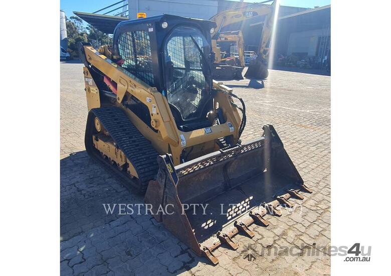 caption CAT 249DLRC Compact Track Loader