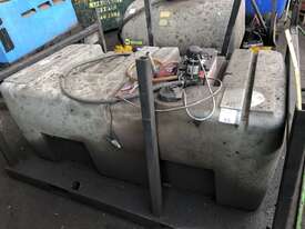 900L Diesel Fuel Tank on Forkable Stand - picture0' - Click to enlarge