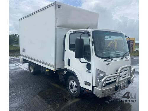 2015 ISUZU NPR 200 PANTECH TRUCK 