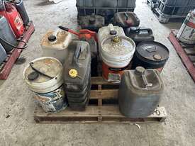 1 x Pallet Of Lubricants & Oils - picture0' - Click to enlarge