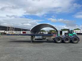 2002 Barker Heavy Duty Tri Axle Tri Axle Flat Top A Trailer - picture2' - Click to enlarge