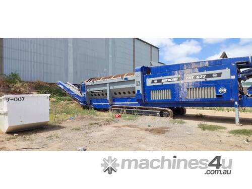 Used EDGE Tracked Trommel, Mobile Picking Station and Stacker Conveyor