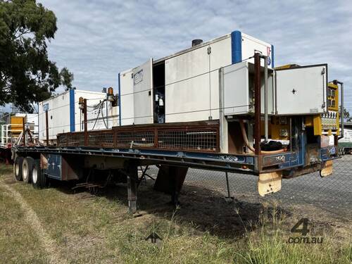 1984 Fruehauf Tri Axle Flat Top Trailer