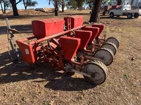 Moorhouse SP510 Planter Planter - picture2' - Click to enlarge