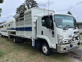 2008 ISUZU FRR600 TRUCK WITH 1995 MACRO GOOSENECK - picture0' - Click to enlarge