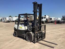 2008 TCM FD40T9 Forklift (Counterbalanced) - picture0' - Click to enlarge
