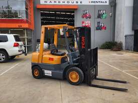 TCM Forklift 2.5T Container Mast  - picture0' - Click to enlarge