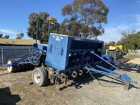 Agro Plow AD110 22 Row - picture0' - Click to enlarge