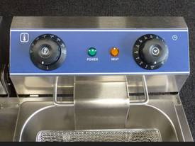 TWIN COMMERCIAL DEEP FRYER - ELECTRIC 20L EF-102 - picture2' - Click to enlarge