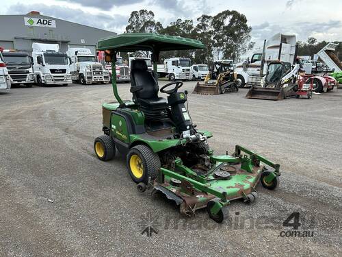 John Deere 1445 Series II 4WD Ride-On Mower