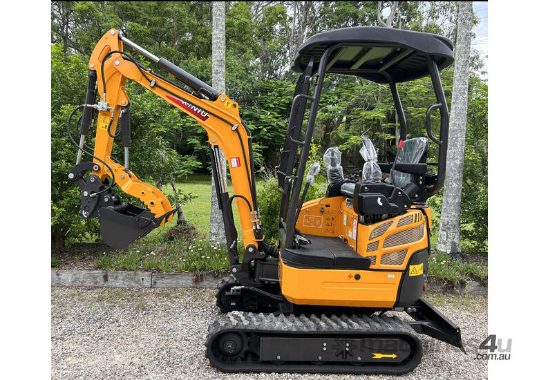 caption NEW RHINOCEROS XN17S (LATEST UPGRADE) EXCAVATOR WITH YANMAR DIESEL ENGINE