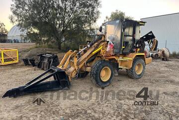 2004 Caterpillar 908 Wheel Loader - Low Hours