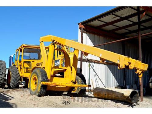 caption 1975 Chamberlain Tractor Drawn Crane | Model: C6100