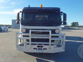 Volvo FM9 Tipper Truck - picture0' - Click to enlarge