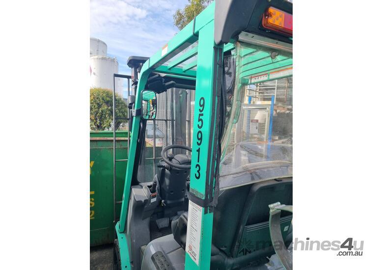 caption Mitsubishi 1.8T LPG 2-Stage Clearview Counterbalance Forklift