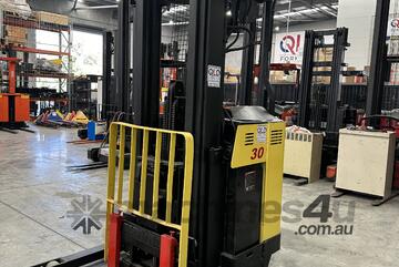 QLD Forklifts Hyster N30XMR3 Stand Up Reach Truck with New Battery