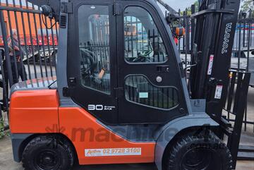 Toyota 3 Ton Forklift | 4.5m Lift Height | Diesel Toyota 3 Ton Forklift | 4.5m Lift Height | Diesel