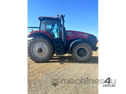 CASE IH Magnum 250 FWA/4WD Tractor