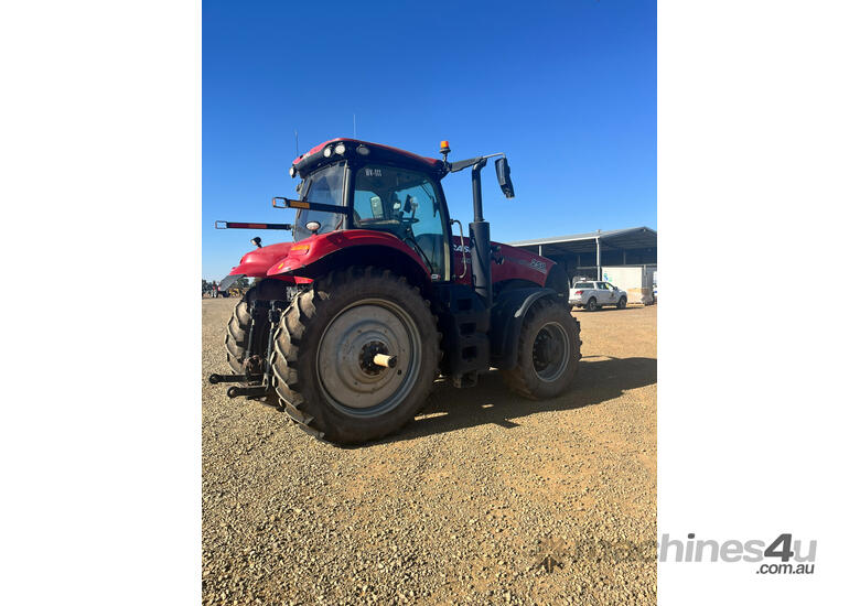 CASE IH Magnum 250 FWA/4WD Tractor
