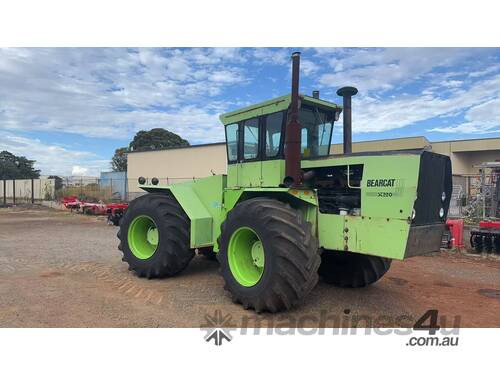 Good Condition Used Tractor Steiger Bearcat III ST-220 