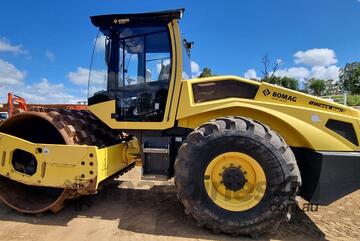 Bomag BW213DH-5 Padfoot Roller